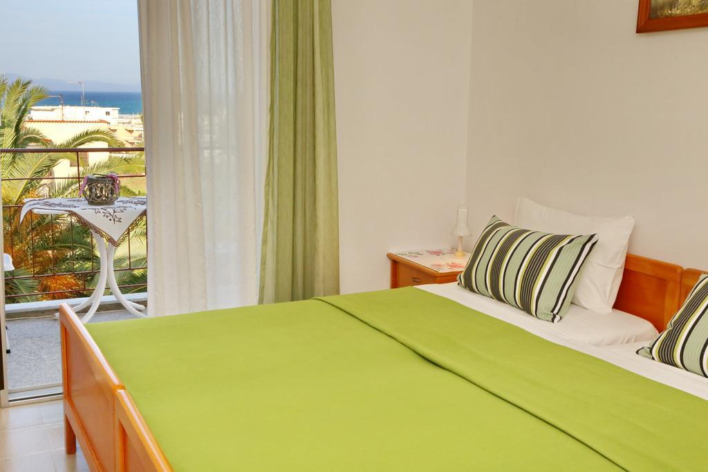 Kastoria Hotel Apartments Hanioti Room photo