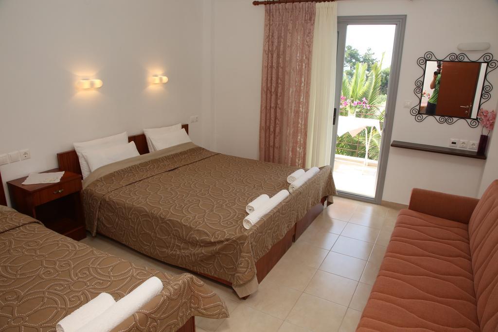 Kastoria Hotel Apartments Hanioti Room photo