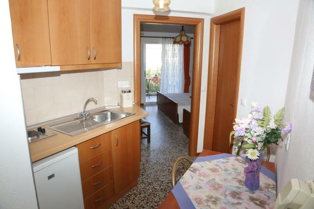 Kastoria Hotel Apartments Hanioti Exterior photo